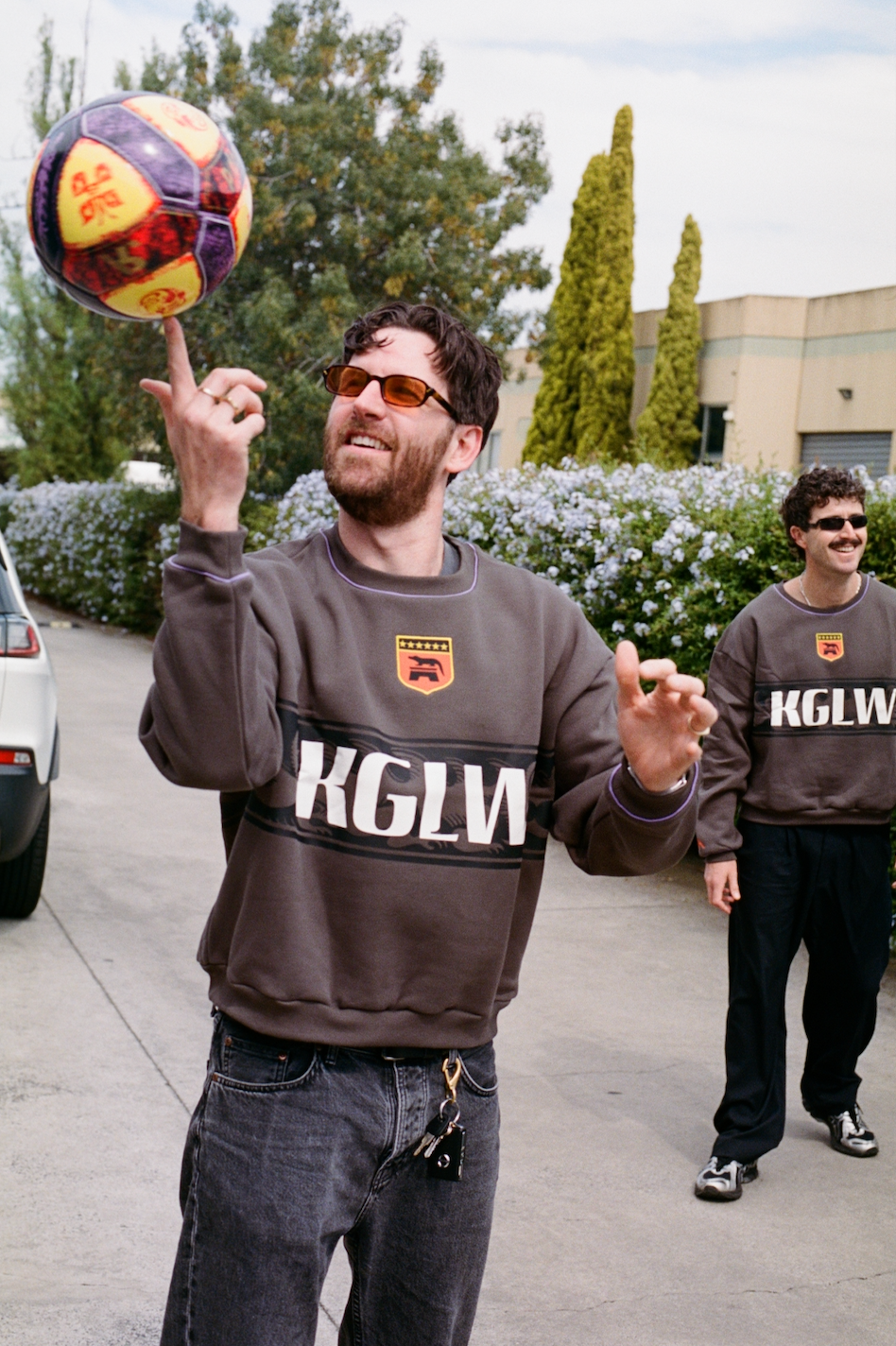KGLW x MUNDIAL x R.SPORT Football Box Crew